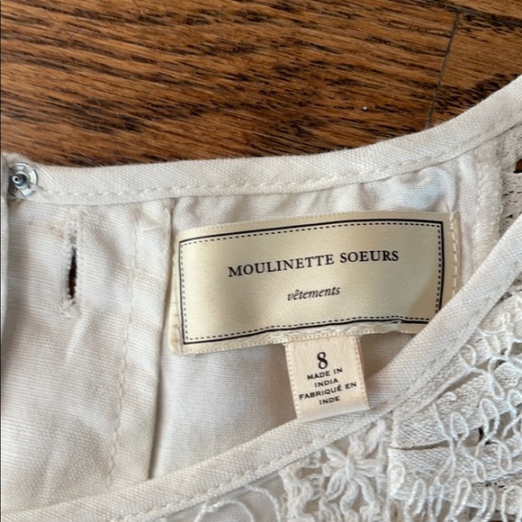 Lace detailed dress - Picture 2 of 6